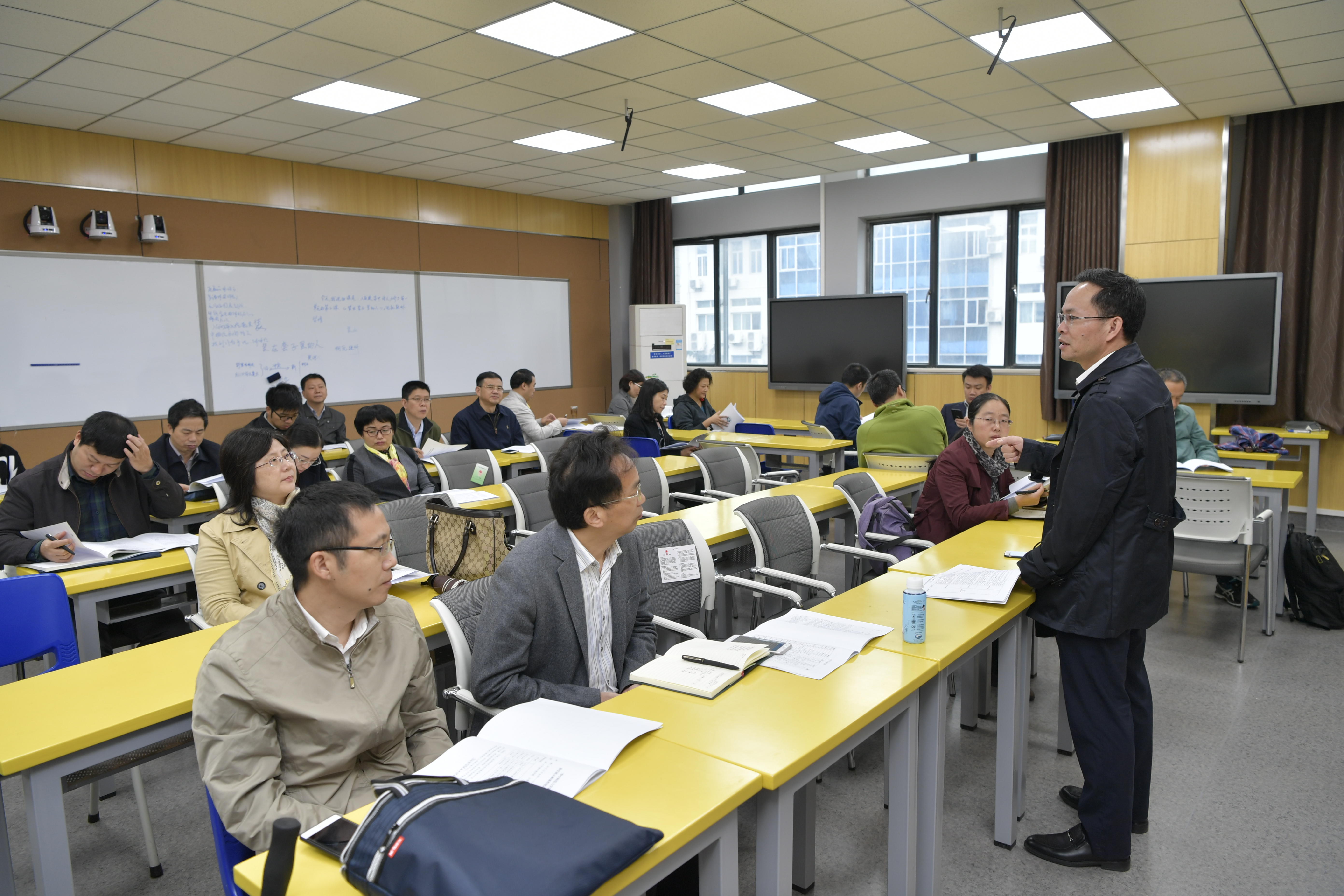 20171017��ѧ���ǻ۽��ҿ���չʾ����̸����